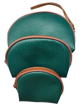 Nesting pouches set of 3 - NWOT